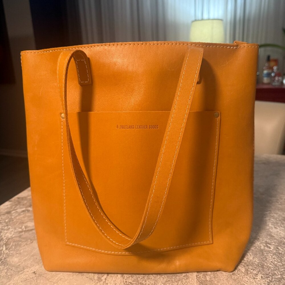 PLG Large Crossbody Tote with detachable/adjustable Strap - Sunflower